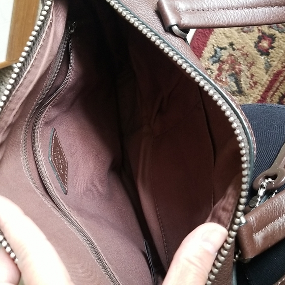 Fossil cow leather crossbody bag. - Picture 5 of 12